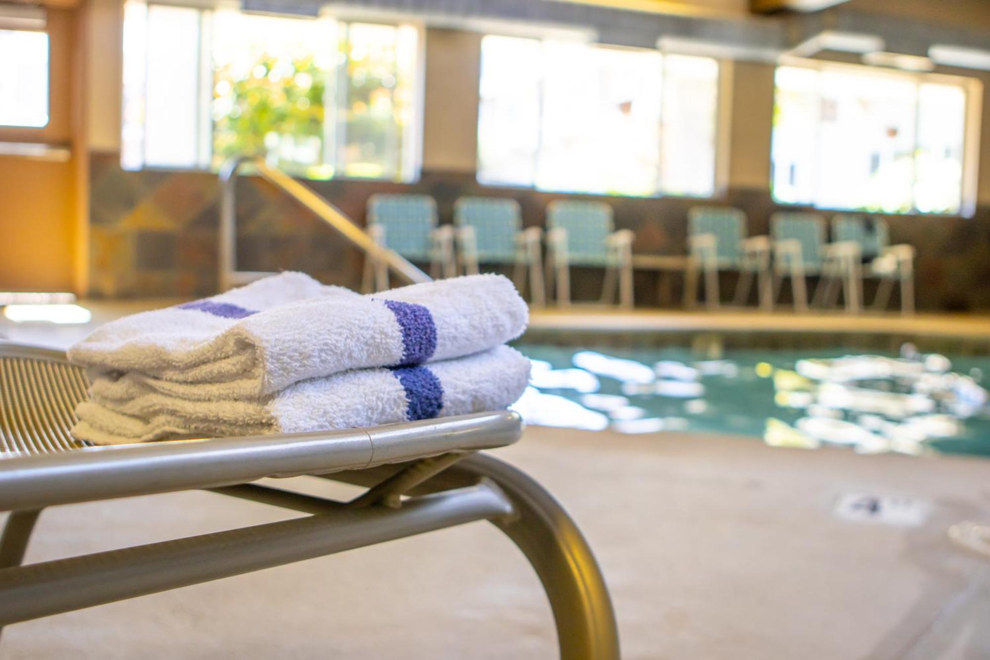 Red Lion Inn & Suites Vancouver Esterno foto