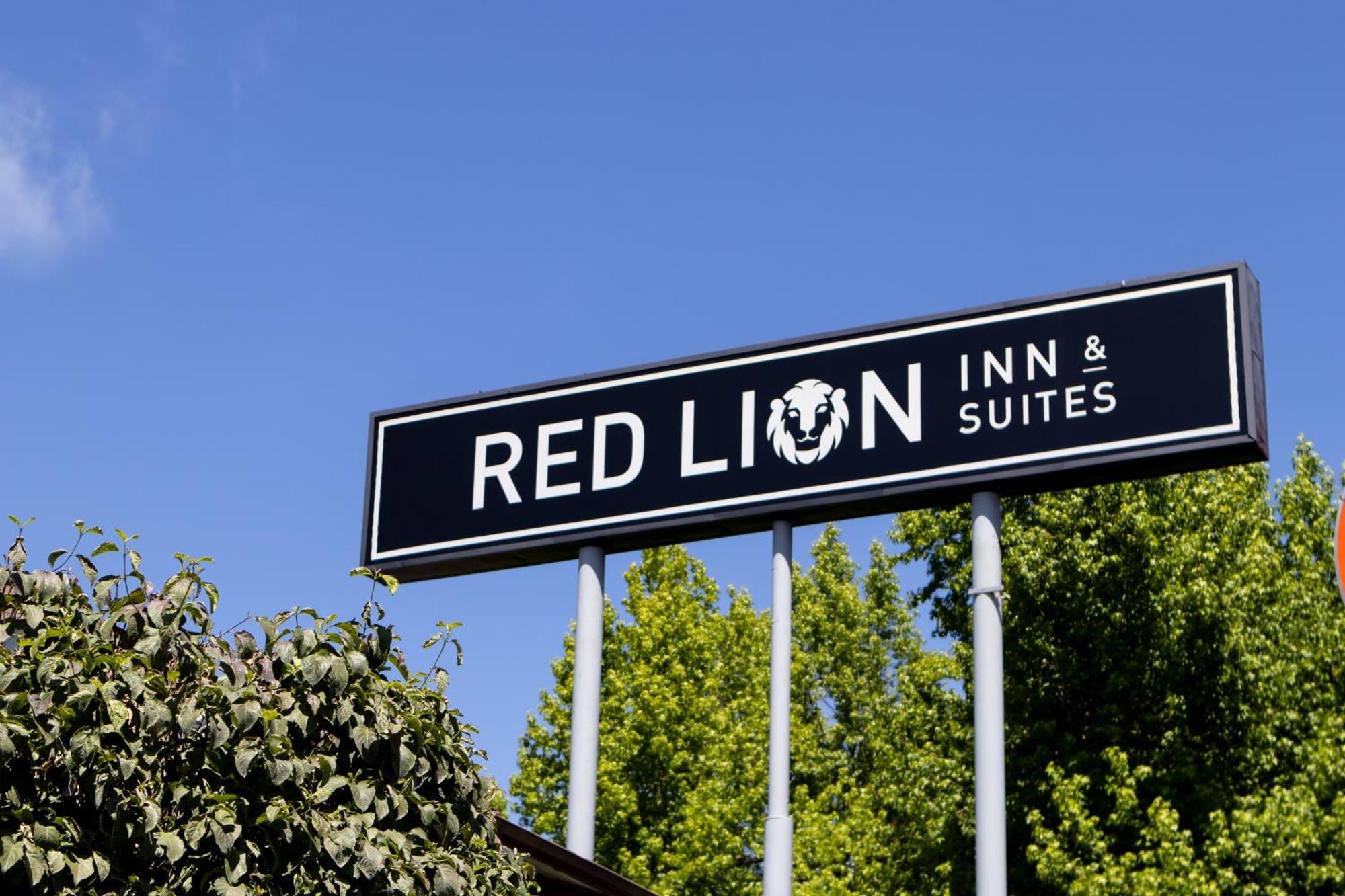 Red Lion Inn & Suites Vancouver Esterno foto