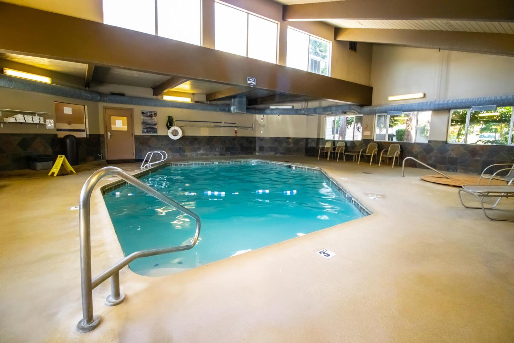 Red Lion Inn & Suites Vancouver Esterno foto