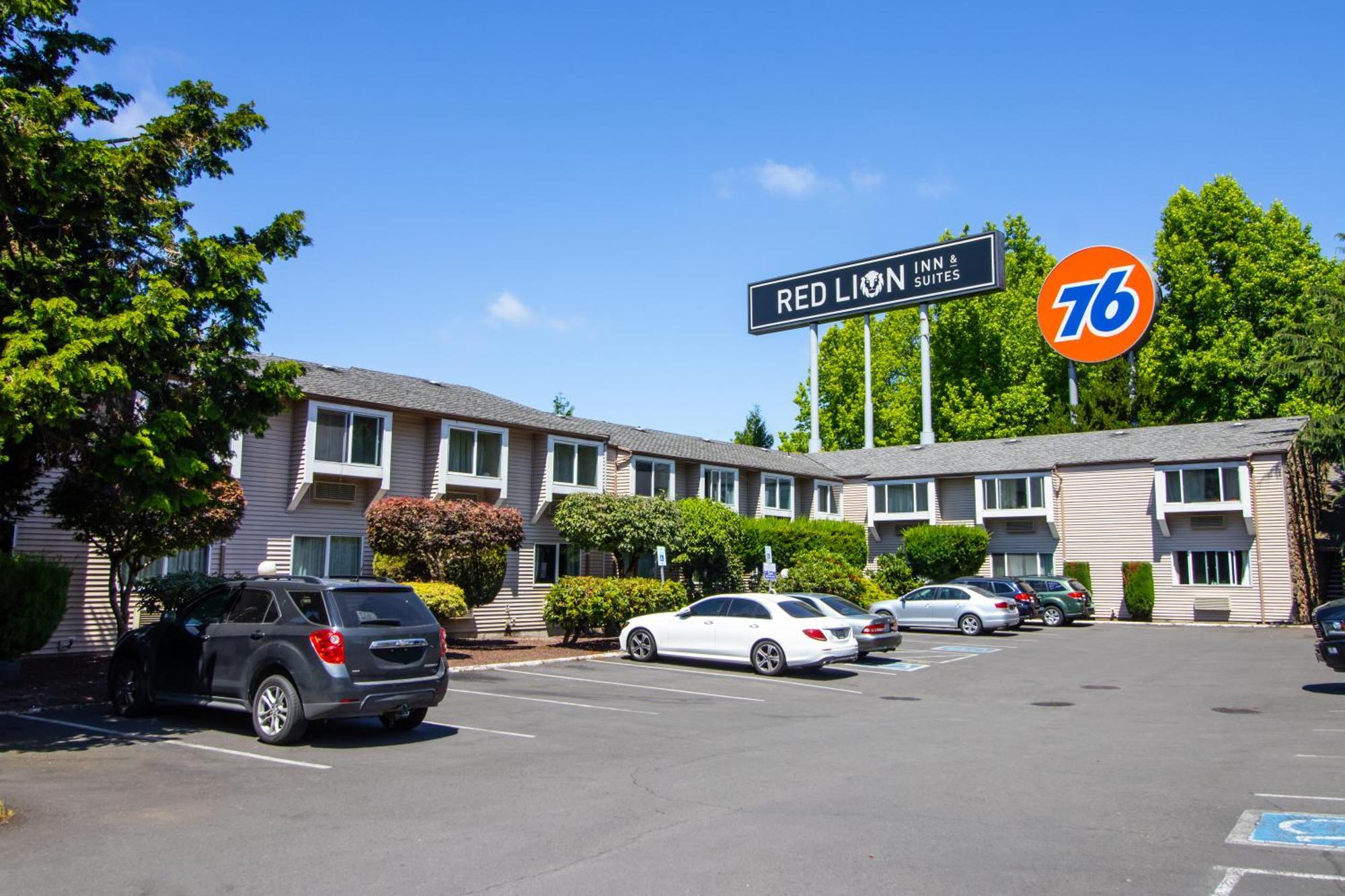 Red Lion Inn & Suites Vancouver Esterno foto