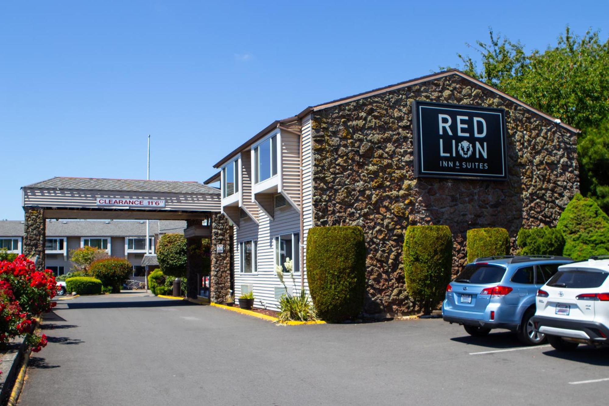 Red Lion Inn & Suites Vancouver Esterno foto