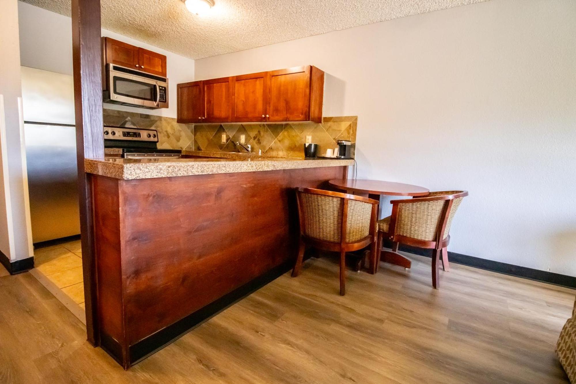 Red Lion Inn & Suites Vancouver Esterno foto