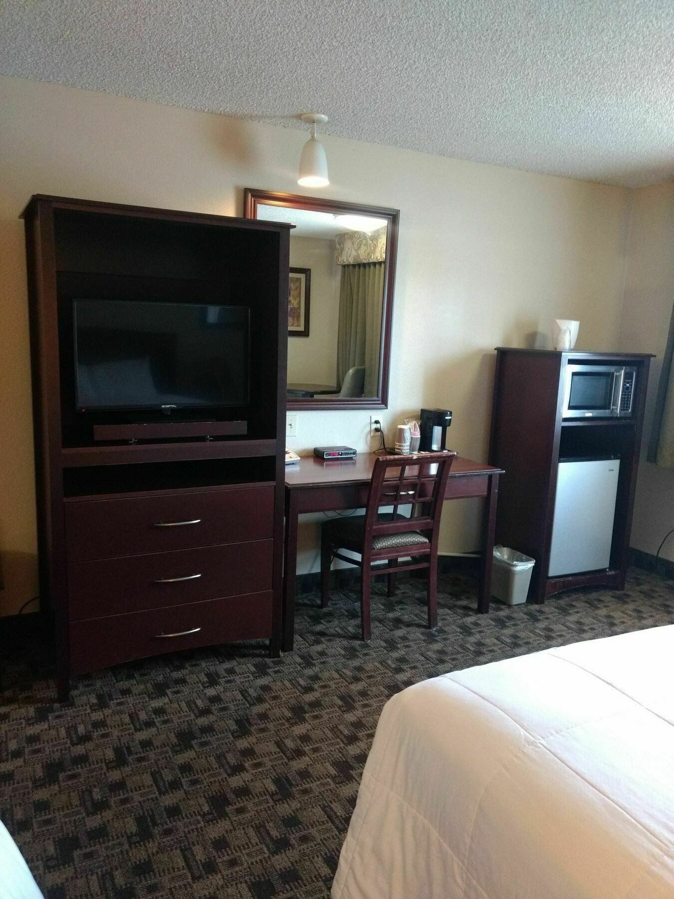 Red Lion Inn & Suites Vancouver Esterno foto